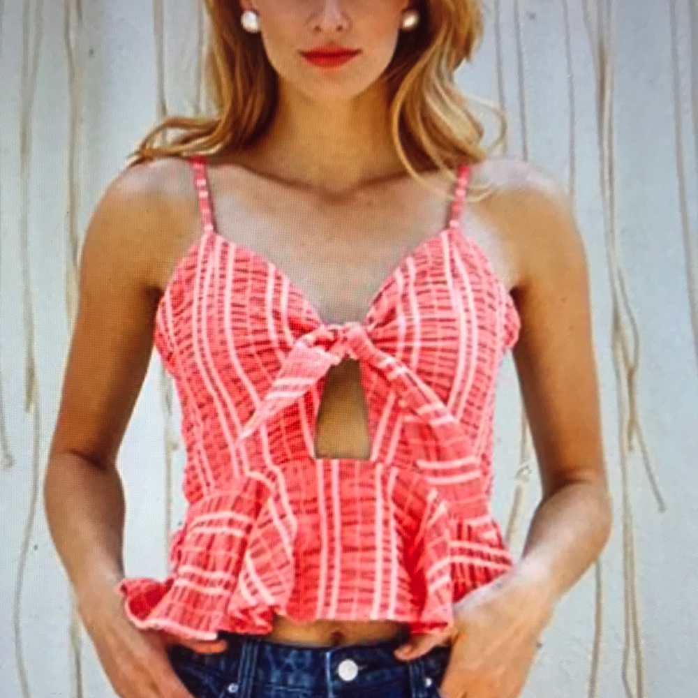 Lost and Wander Top